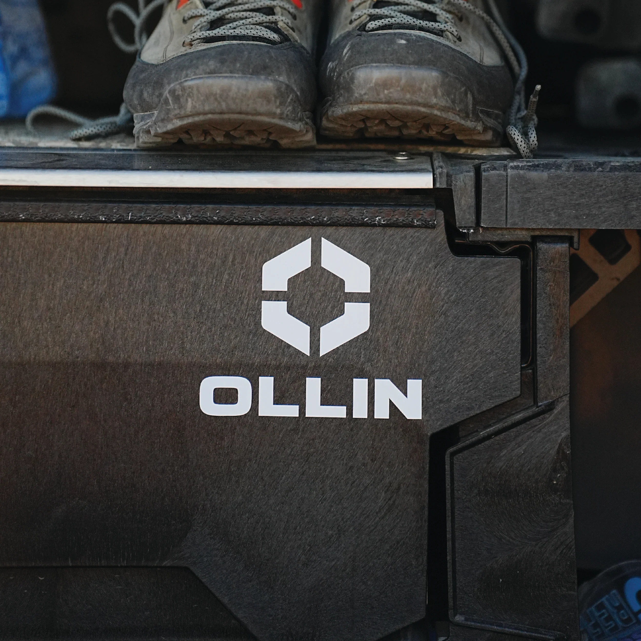 OLLIN LOGO VINYL STICKER - Image 3